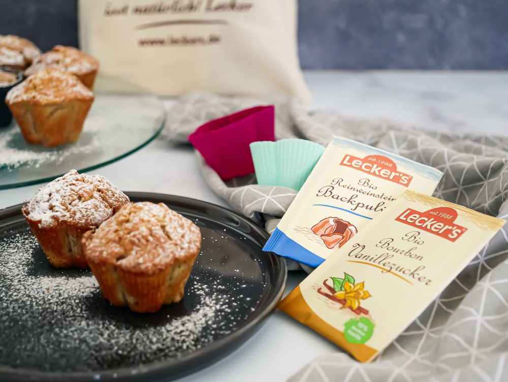 Rhubarb muffins
